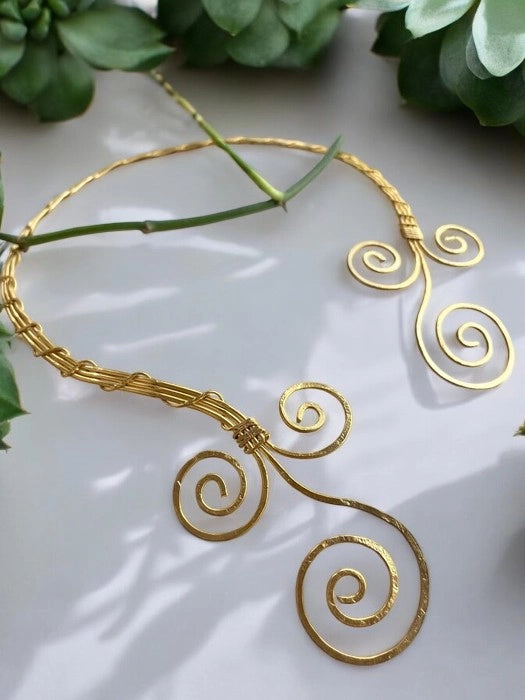 spiral-vine-brass-hansli-necklace