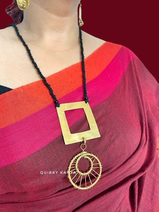 spiral-in-a-square-3-way-brass-necklace