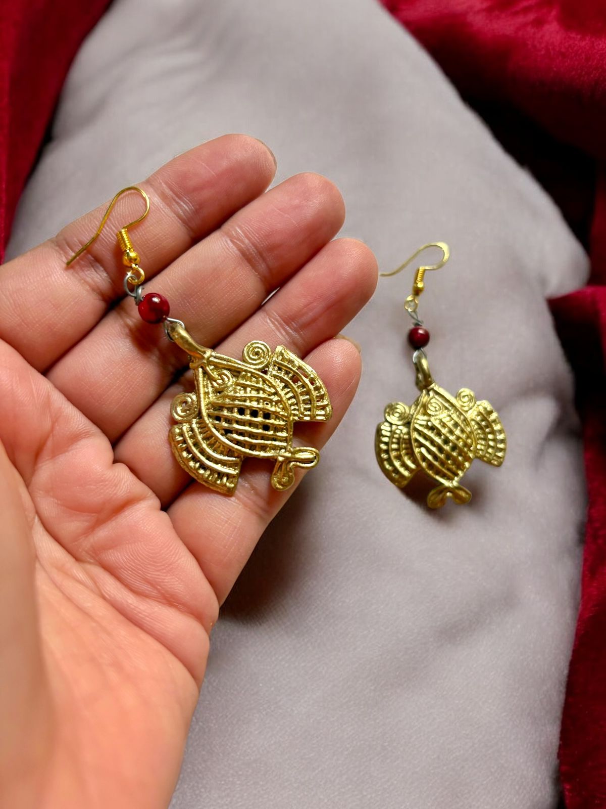 dokra-fish-brass-earrings