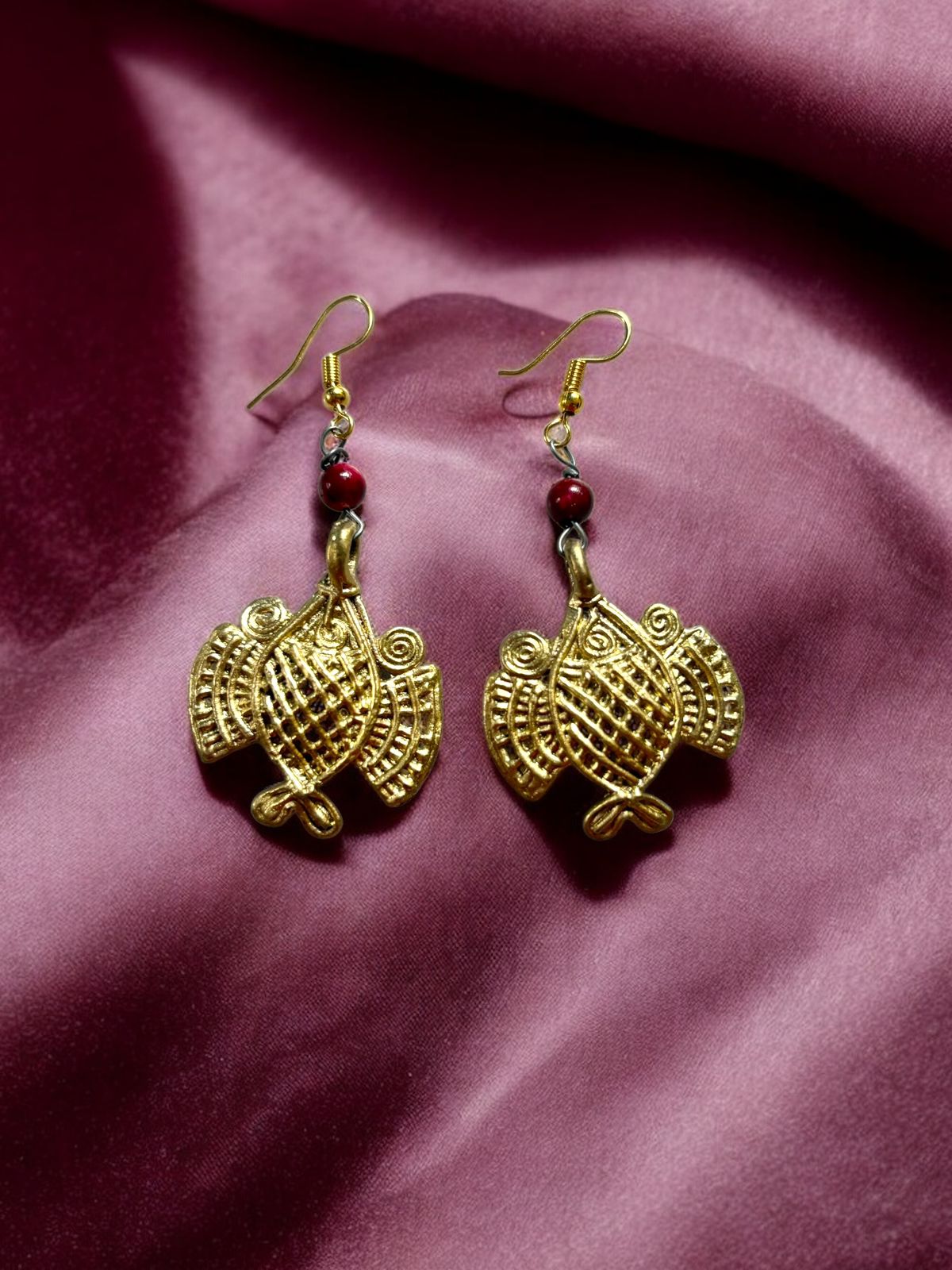 dokra-fish-brass-earrings