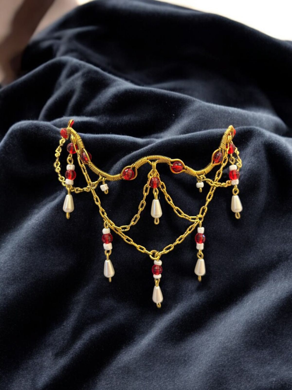 queen-charlotte-red-beaded-brass-choker-necklace