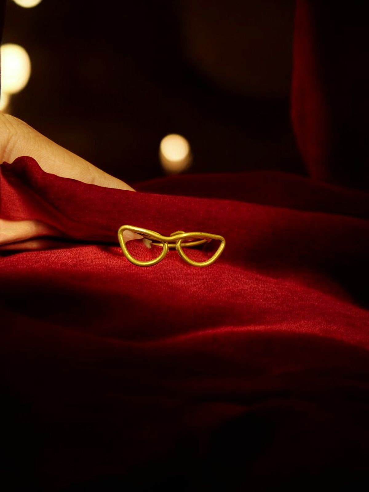 cateye-glasses-brass-ring