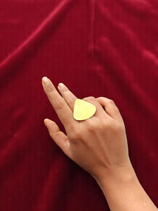 figure-8-brass-bangle-copy