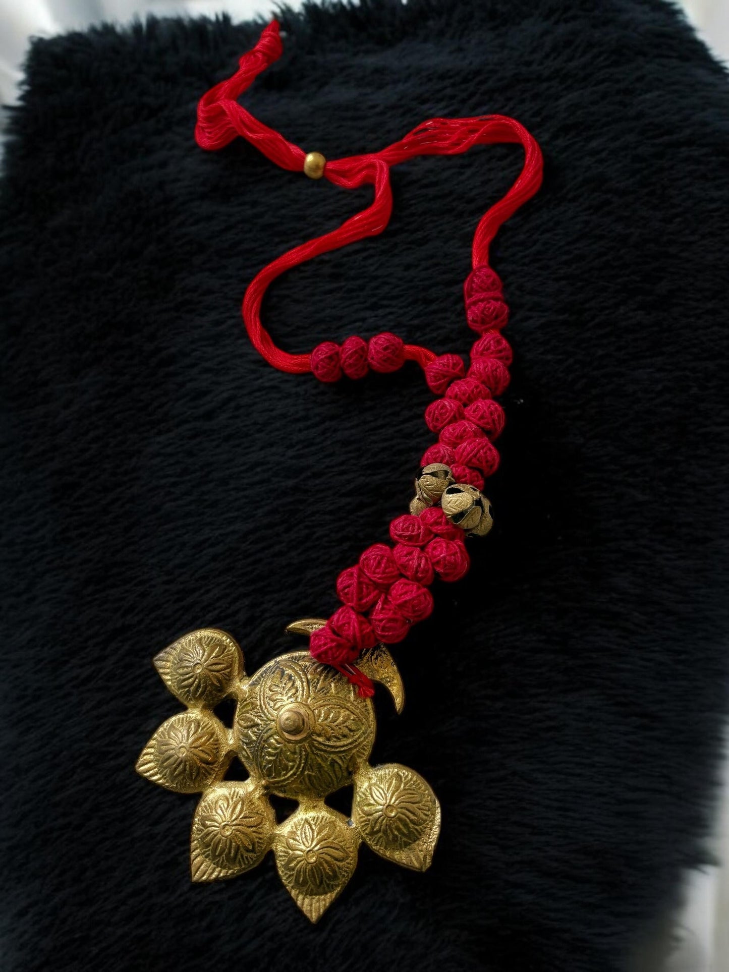 panchamukhi-brass-necklace-with-red-thread-tassle