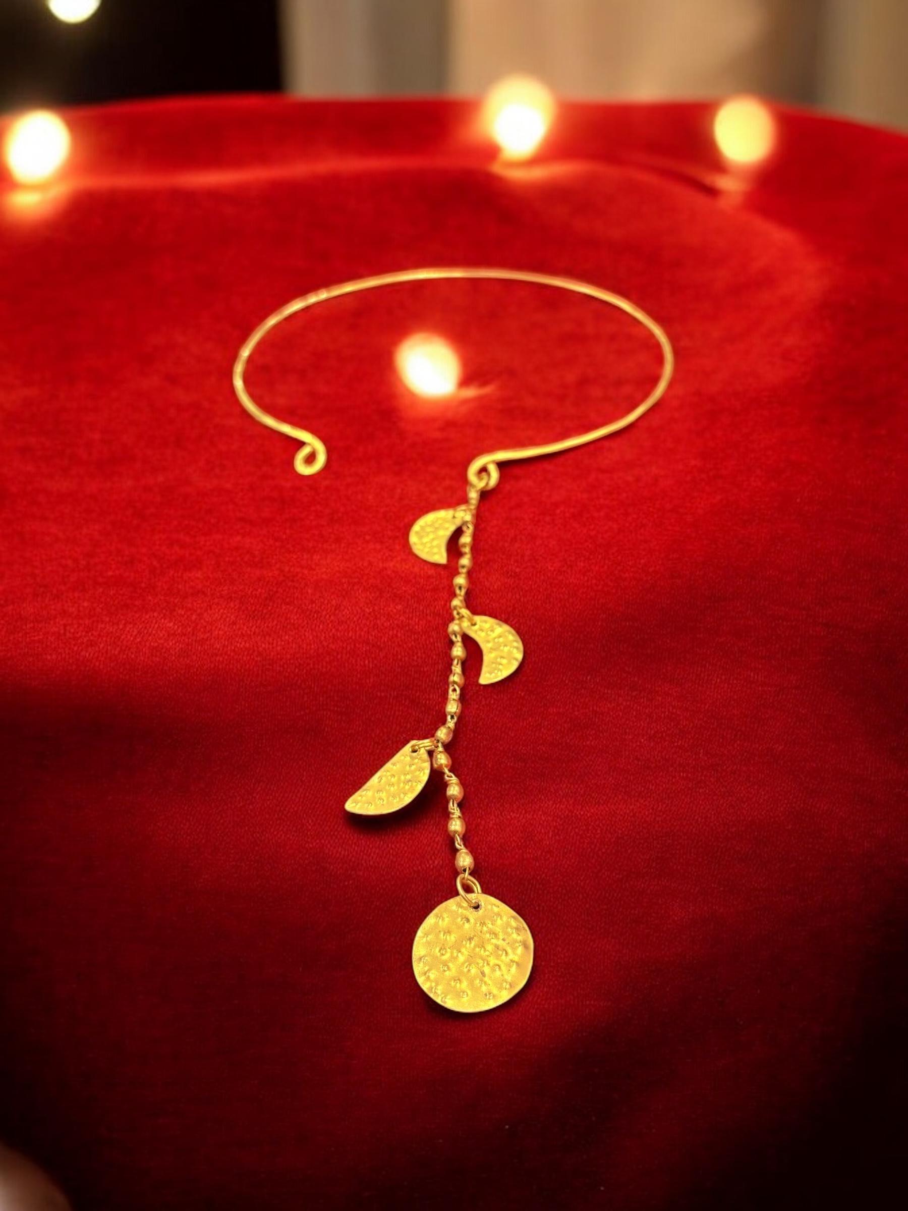 moon-fantasy-brass-hashuli-necklace