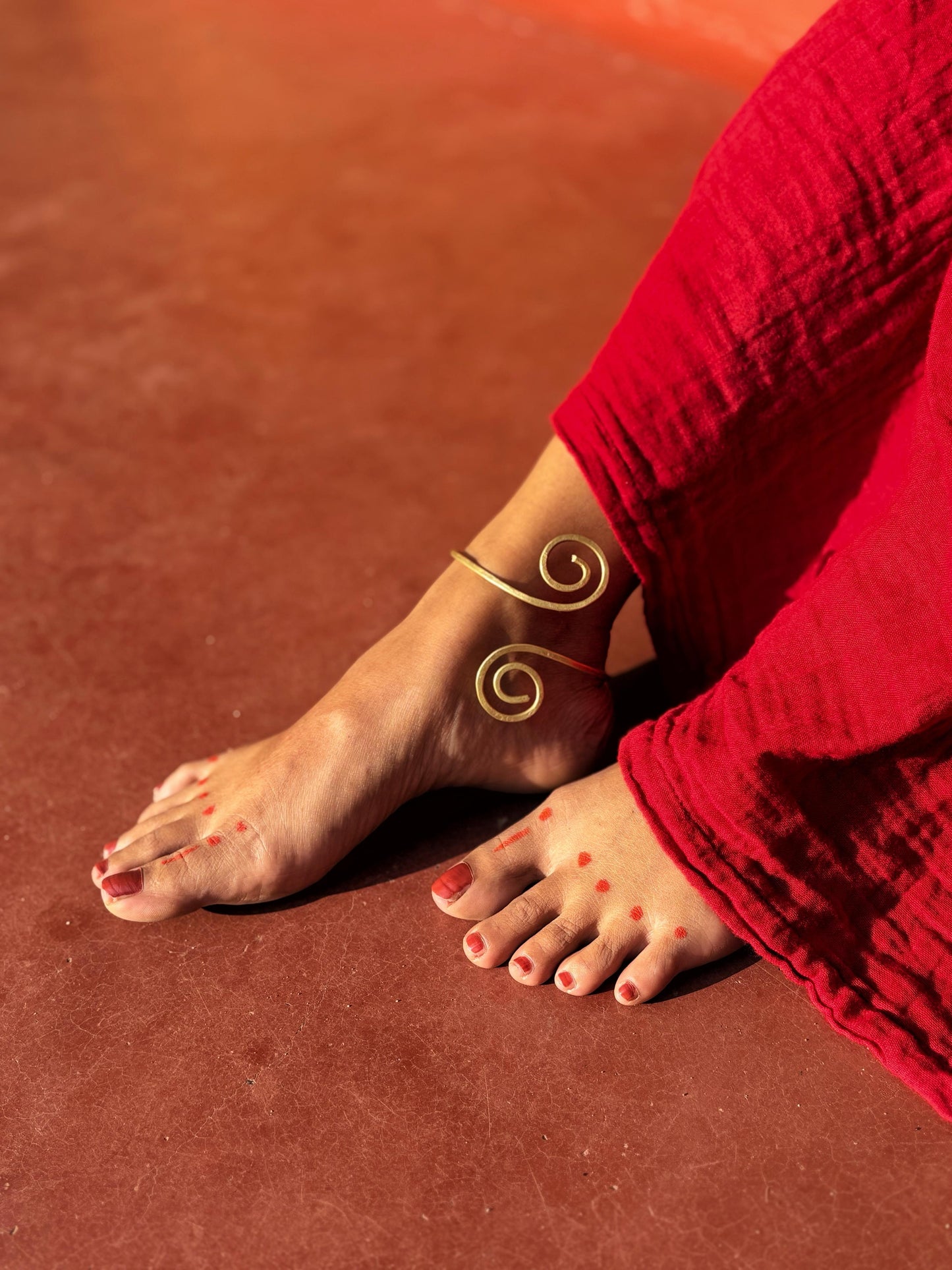 diagonal-spirals-brass-beri-anklet