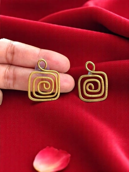 spiral-square-brass-stud-earrings