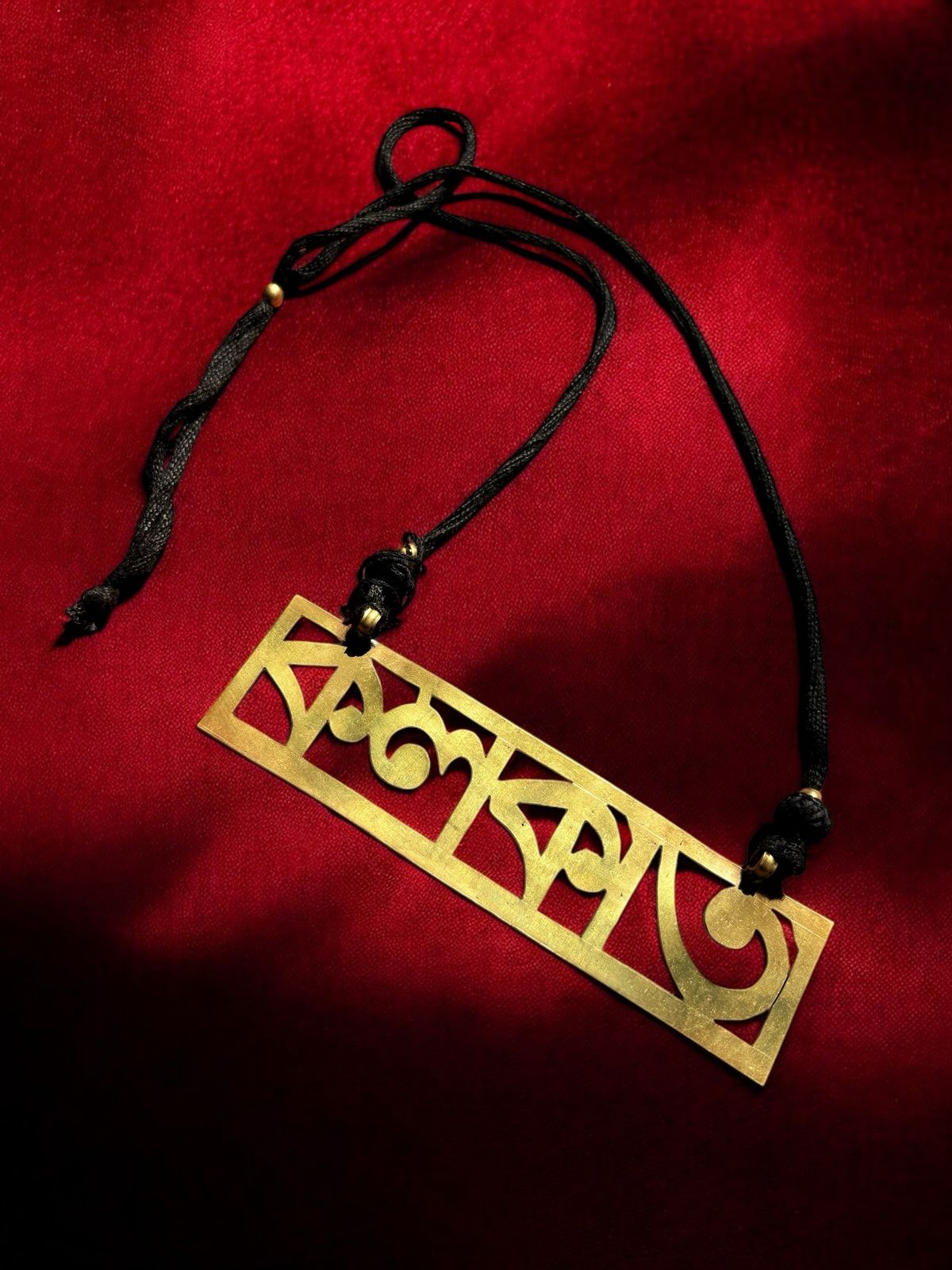 kolkata-pendant-brass-necklace