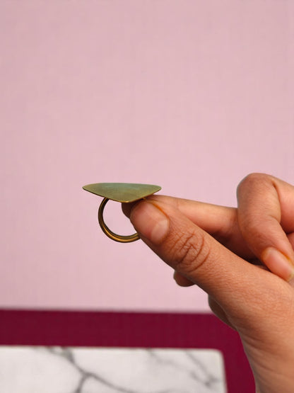 figure-8-brass-bangle-copy