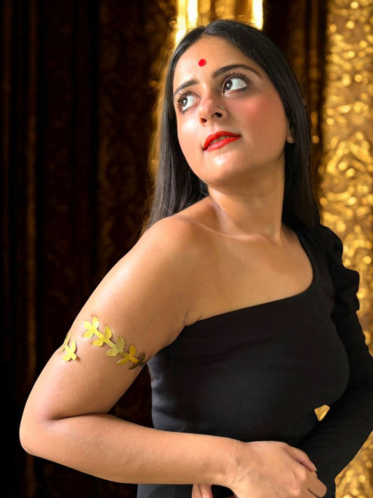 Curvy Leaf Wrap Brass Arm Cuff