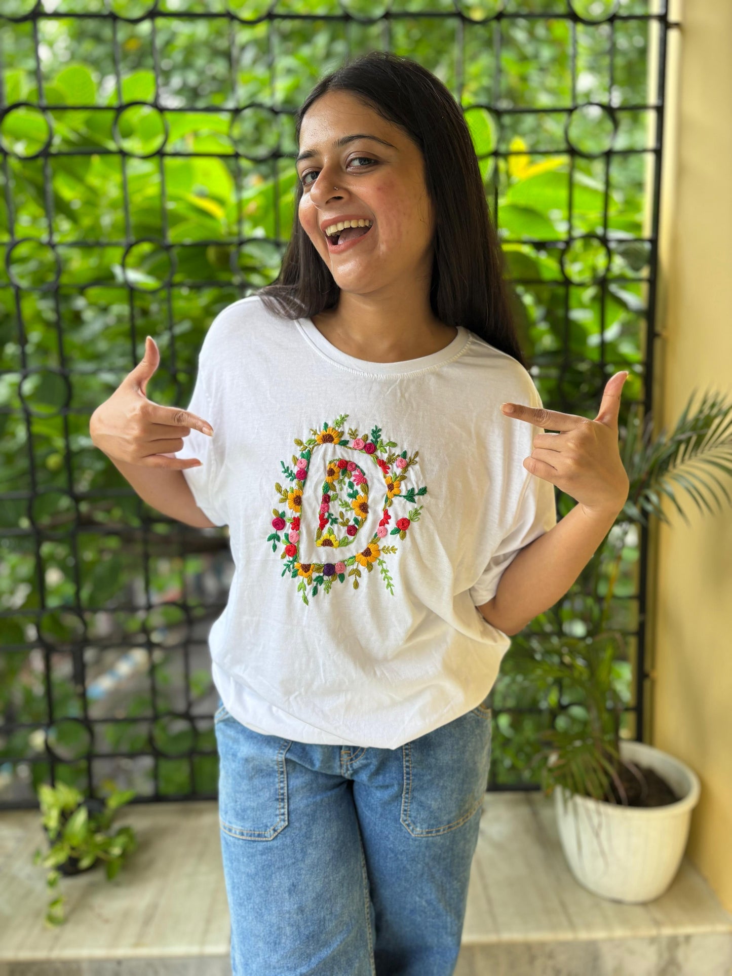 Hana Alphabet Embroidered T-shirt Top - White