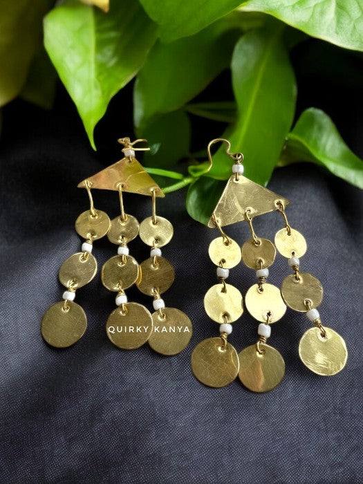 disc-chandelier-brass-earrings