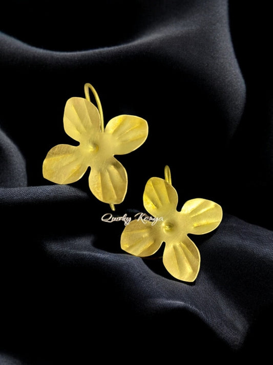 flower-brass-bugadi-earcuffs