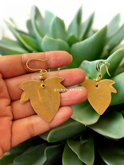 maple-leaf-brass-earrings