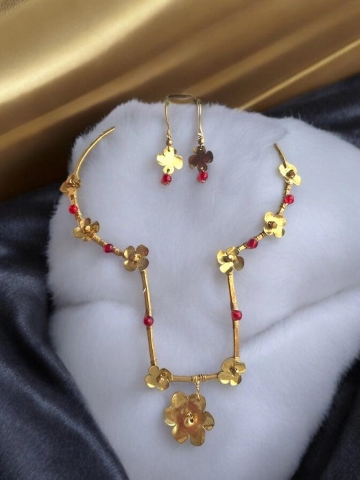 red-dot-statement-hashuli-brass-necklace