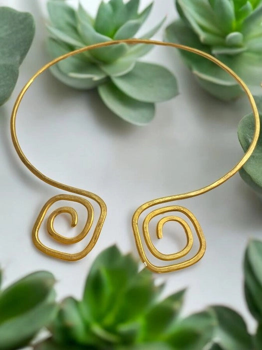 spiral-square-brass-hashuli-necklace