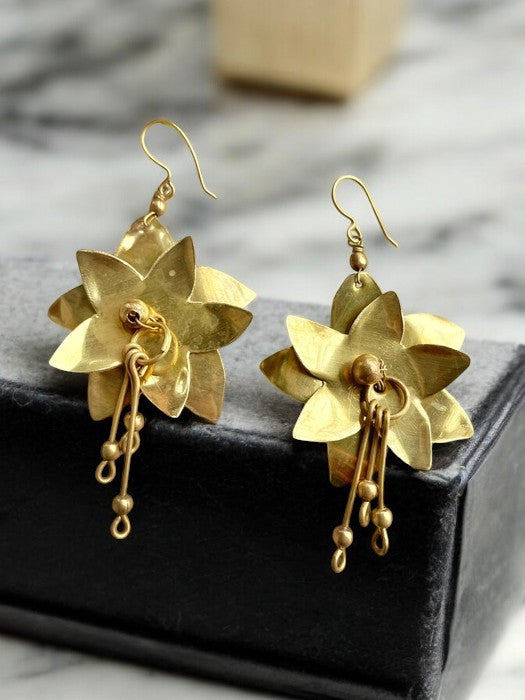 spring-flowers-brass-earrings