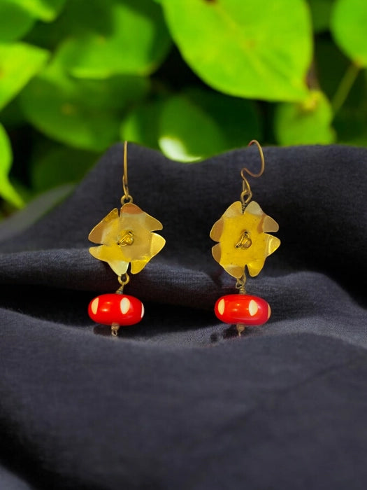 single-shiuli-red-stone-brass-earrings