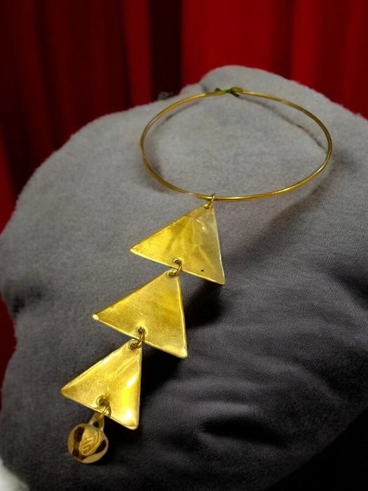 tri-triangle-hansli-designer-brass-necklace