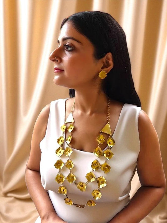 Shiuli Brass Statement Necklace Jewelry Set (Necklace, Earrings)