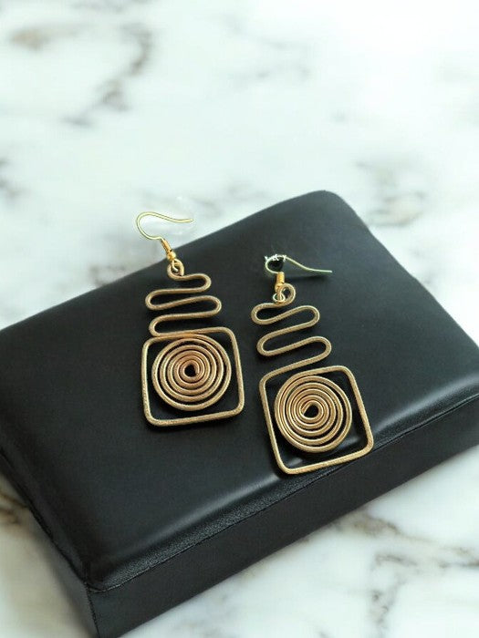 zigzag-square-spiral-brass-earrings